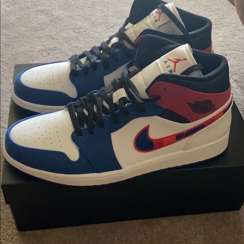 Jordan retro 1 mid tops